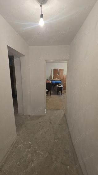 Apartament cu 2 camere decomandat în Sebastian