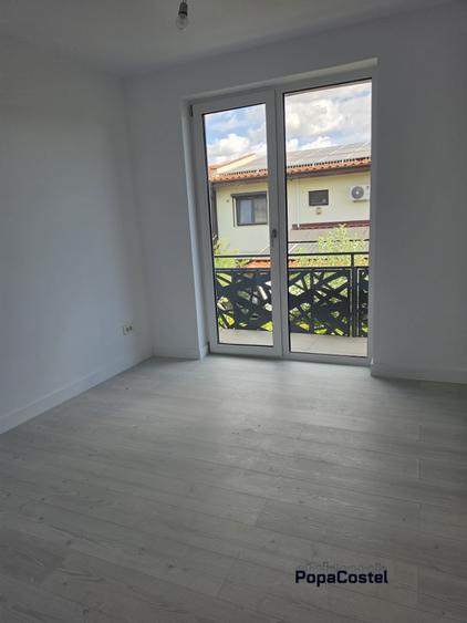 Duplex cu 4 camere cu Canalizare în Odăi