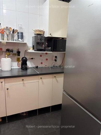 Apartament cu 3 camere semidecomandat, mobilat în Berceni