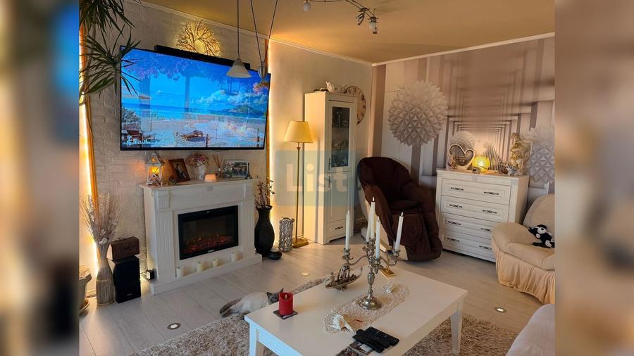 Apartament cu 4 camere în Mazepa 1