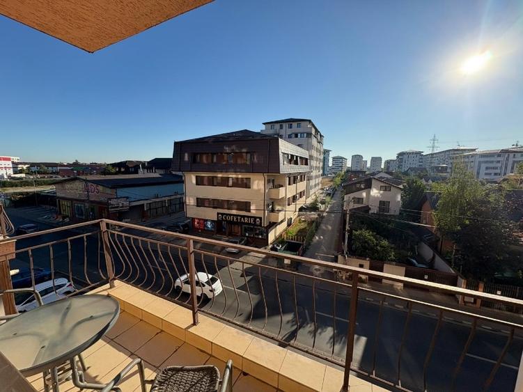 Apartament cu 2 camere decomandat în Roșu