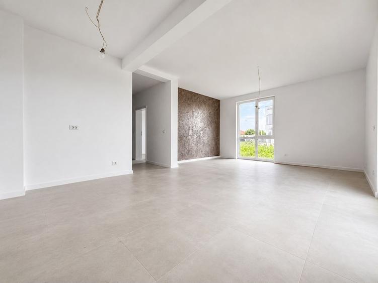 Apartament cu 2 camere semidecomandat în Moșnița Nouă