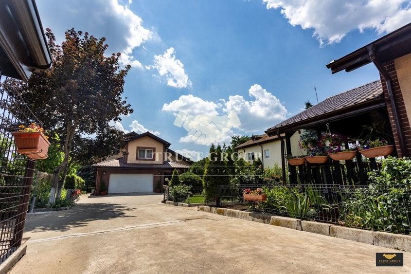 Casă individuală cu 7 camere cu Piscina în Snagov