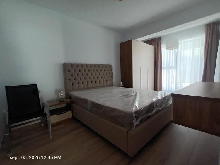 Apartament cu 3 camere semidecomandat în Otopeni