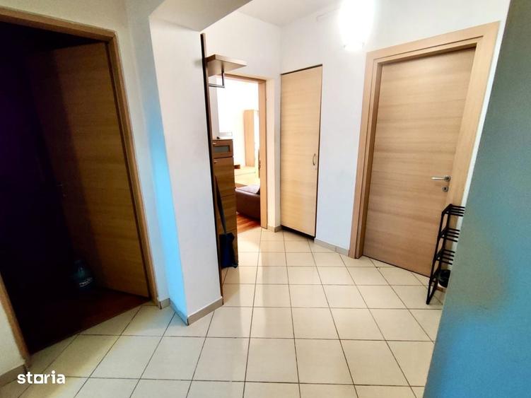 Apartament cu 3 camere decomandat în Aradului
