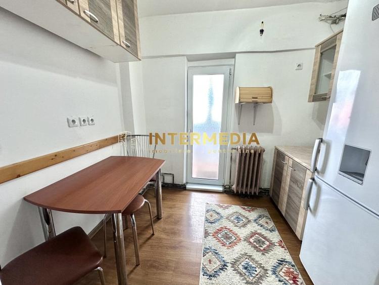 Apartament cu 2 camere decomandat, mobilat în Industrială