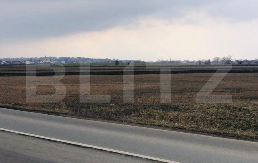 Teren Construcții extravilan de 30000 mp, în Nord