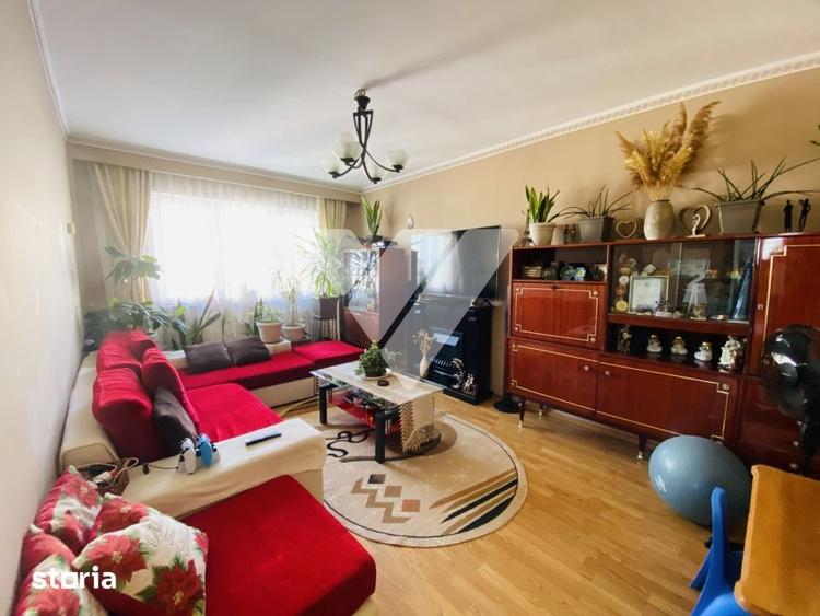 Apartament cu 3 camere în Vasile Aaron