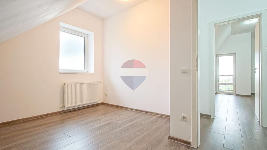 Apartament cu 4 camere decomandat, mobilat în Florilor