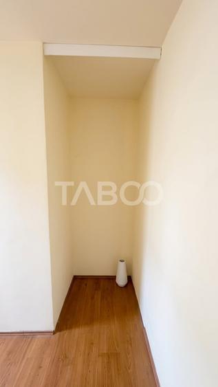 Apartament cu 3 camere decomandat în Trei Stejari