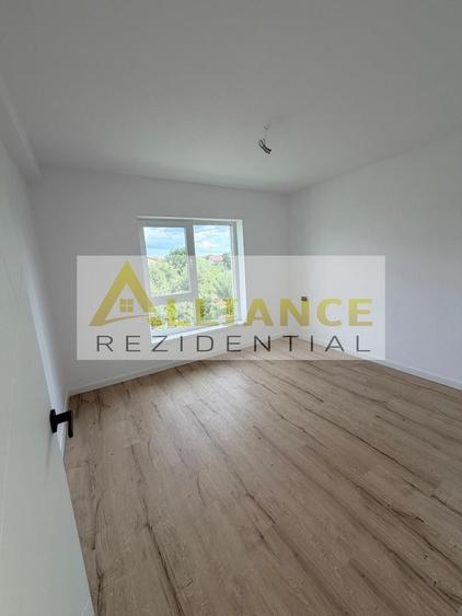 Casă individuală cu 4 camere cu Canalizare în Berceni