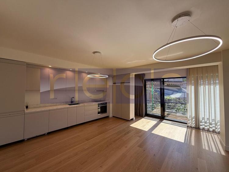 Apartament cu 2 camere decomandat în Grădina Icoanei