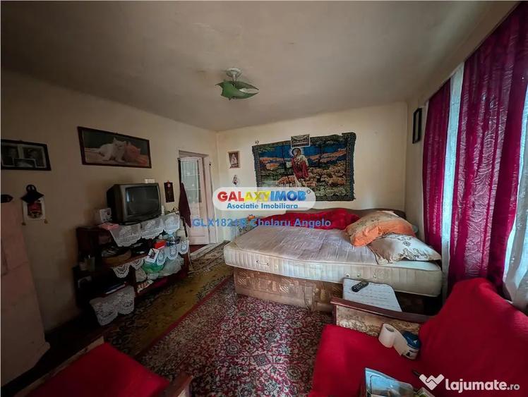 Casă cu 3 camere cu Teren 1400 Mp în Frumușani