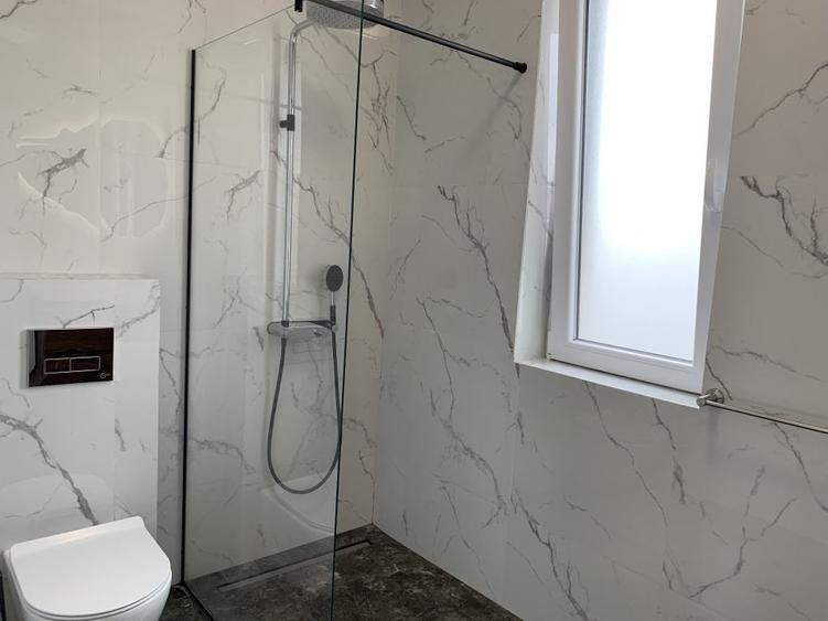 Casă individuală cu 5 camere cu Canalizare în Tunari