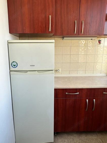 Apartament cu 3 camere decomandat în Odobescu