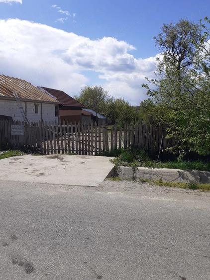 Teren de 5868 mp, în Crasna