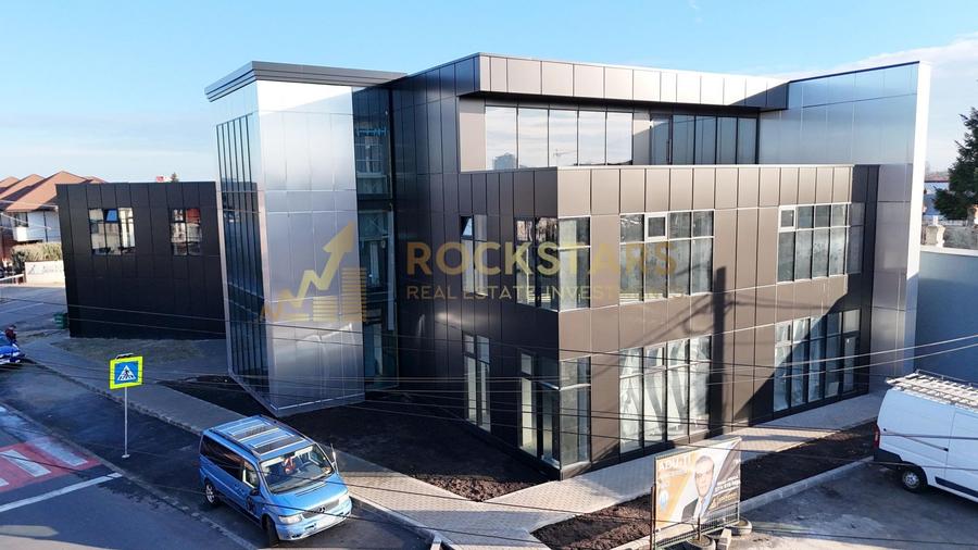 Spațiu comercial, de 148.60000610352 mp, în Dobroești