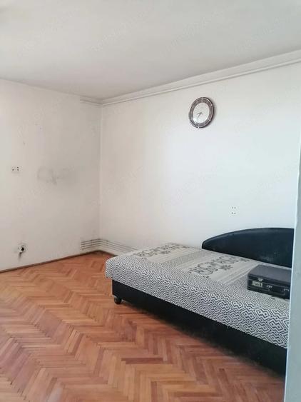 Garsonieră semidecomandată în Burdea