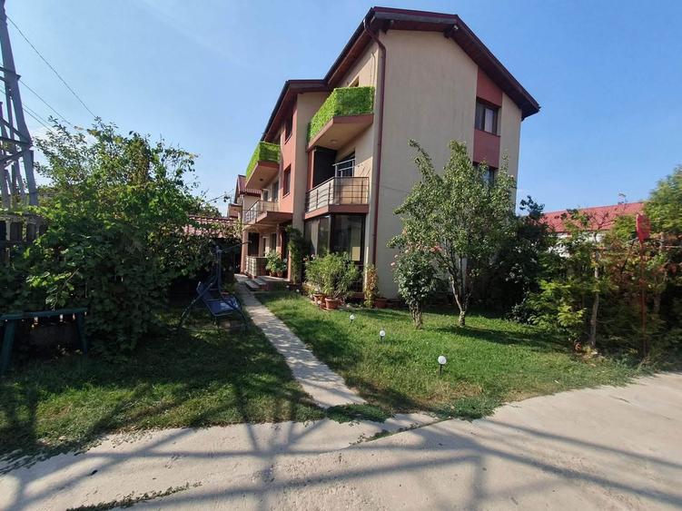 Apartament cu 4 camere decomandat în Central
