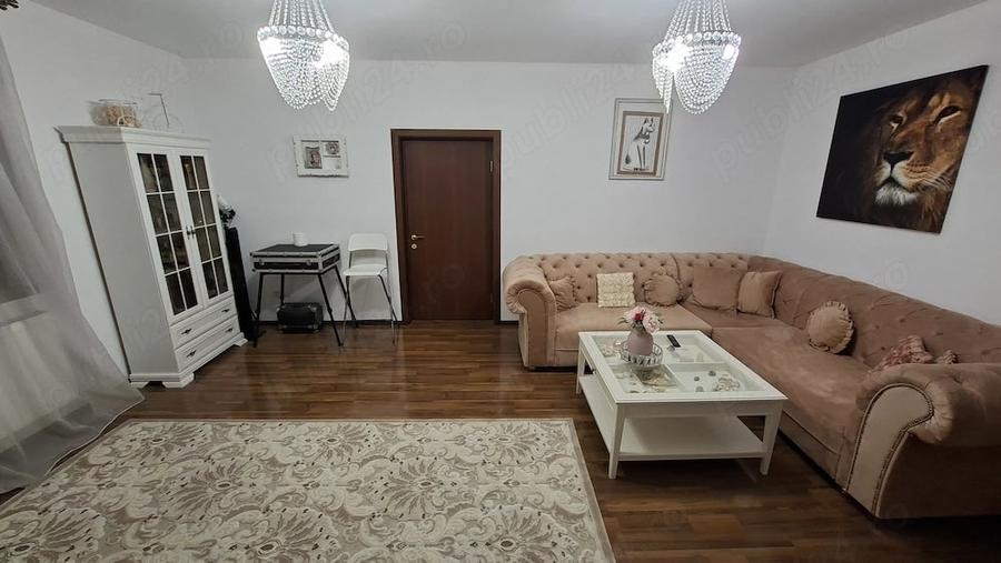 Apartament cu 4 camere decomandat în Central