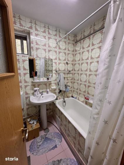 Apartament cu 3 camere decomandat în Lăpuș Argeș