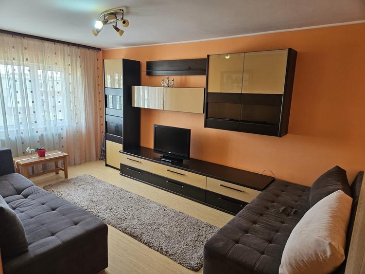 Apartament cu 3 camere decomandat în Popa Șapcă