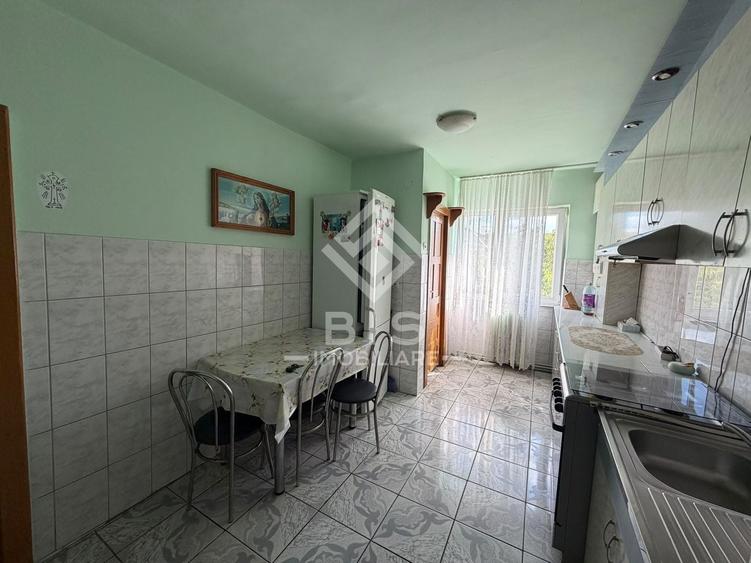 Apartament cu 2 camere semidecomandat în Nord-Est
