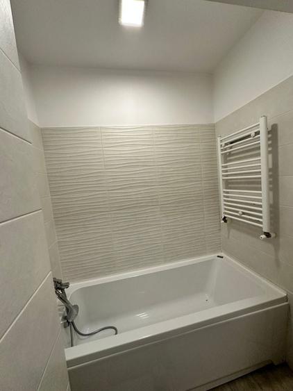 Apartament cu 2 camere decomandat în Titan