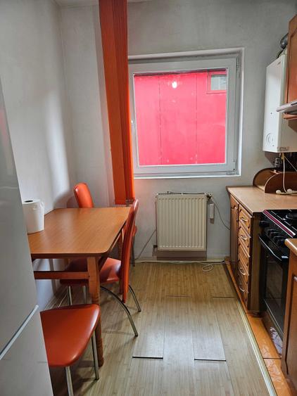 Apartament cu 2 camere decomandat în Florești