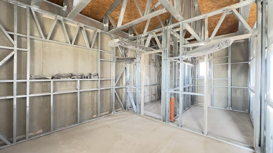 Casă individuală cu 3 camere cu Teren 472 Mp în Vidra