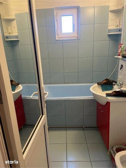 Apartament cu 2 camere decomandat în Podu Roș