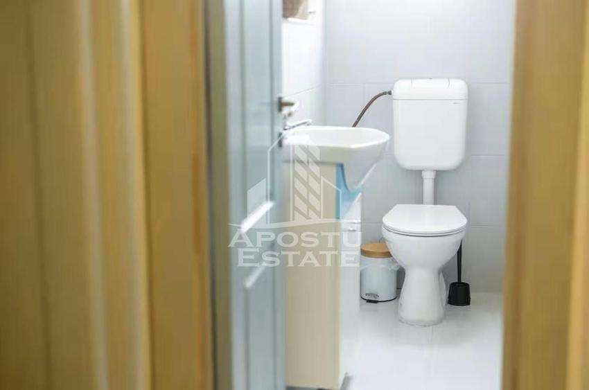Apartament cu 2 camere decomandat, mobilat în P-ța Victoriei