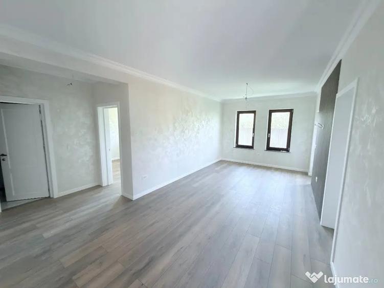 Casă cu 3 camere cu Teren 300 Mp în Central