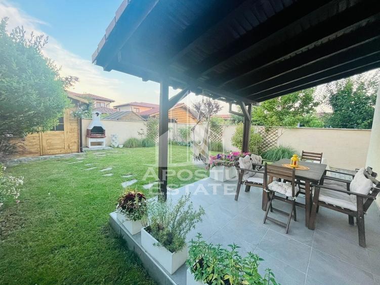 Duplex cu 4 camere cu Canalizare în Dumbrăvița