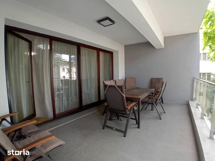 Apartament cu 3 camere semidecomandat, mobilat în Aviatorilor