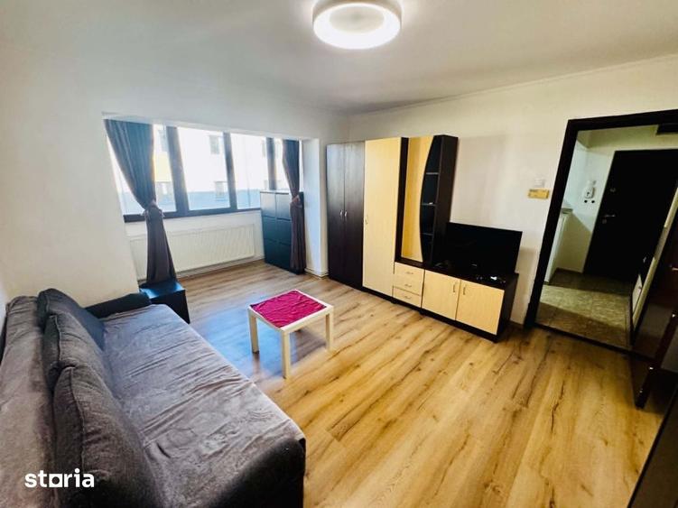 Apartament cu 2 camere de vanzare zona Kaufland Sf. Vineri et 2 - 6