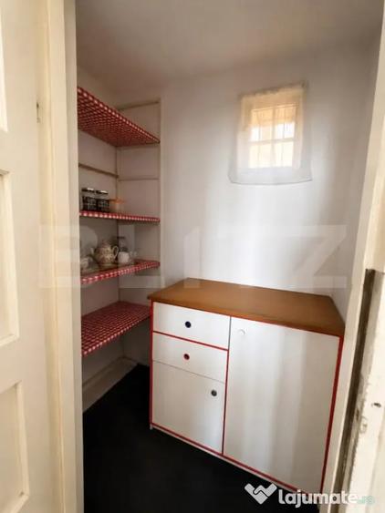 Casă cu 2 camere cu Teren 1341 Mp în Central