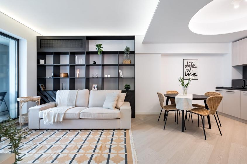Apartament cu 3 camere decomandat, mobilat în Pipera