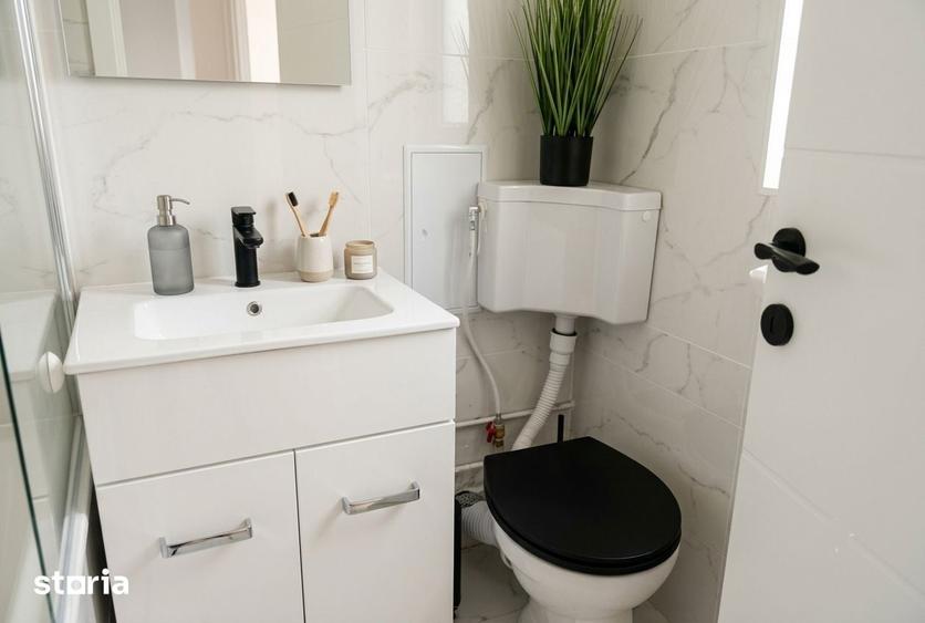 Apartament cu 2 camere decomandat în Titan