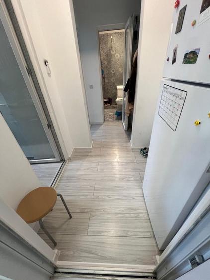 Apartament cu 2 camere decomandat în Titan