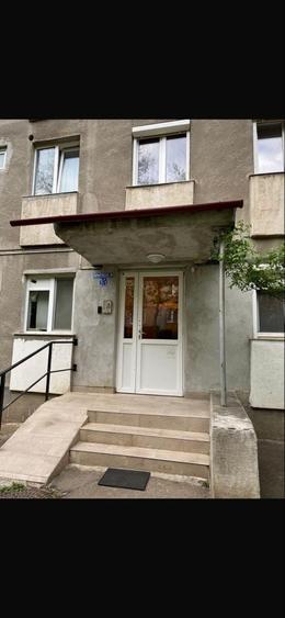 Apartament cu 2 camere decomandat în Rogerius