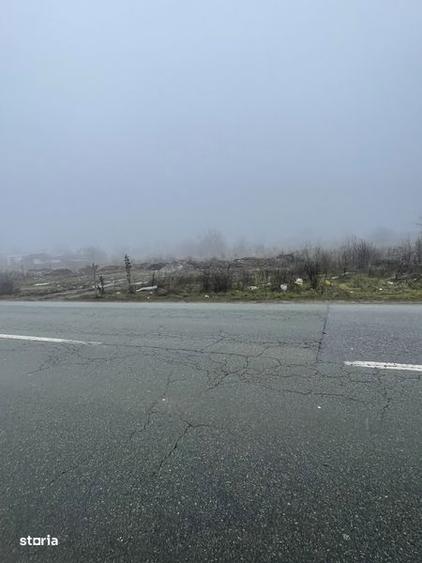 Teren de 8500 mp, în Centura