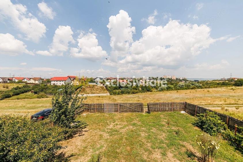 Casă cu 3 camere cu Teren 705 Mp în Craiovei
