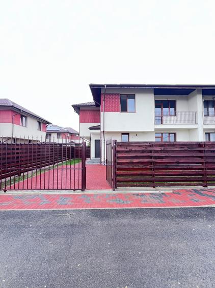 Duplex cu 5 camere cu Canalizare în Bragadiru