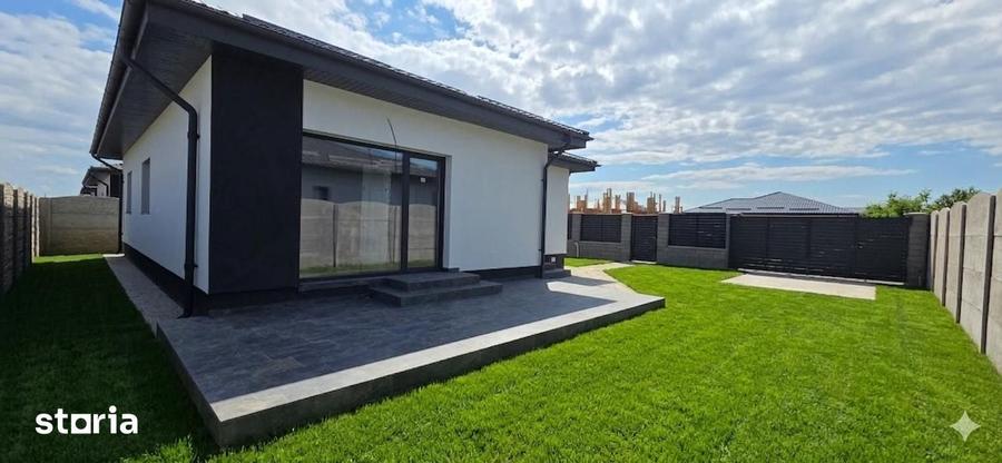 Casă cu 4 camere cu Teren 350 Mp în Clinceni