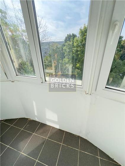 Apartament cu 3 camere semidecomandat, mobilat în Aviației