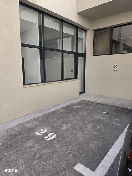 Spațiu comercial, de 48 mp, în Central