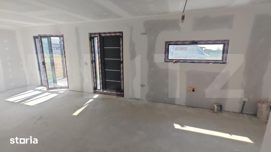Casă cu 3 camere decomandat cu Teren 600 Mp în Central