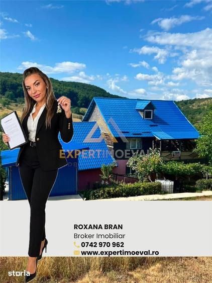 Casă cu 4 camere cu Teren 4900 Mp în Central