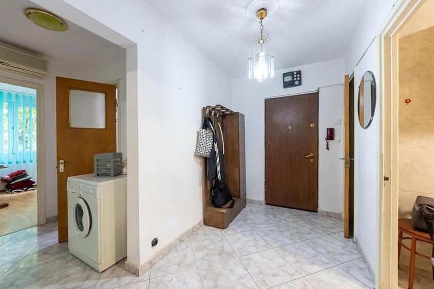 Apartament cu 3 camere în Rahova